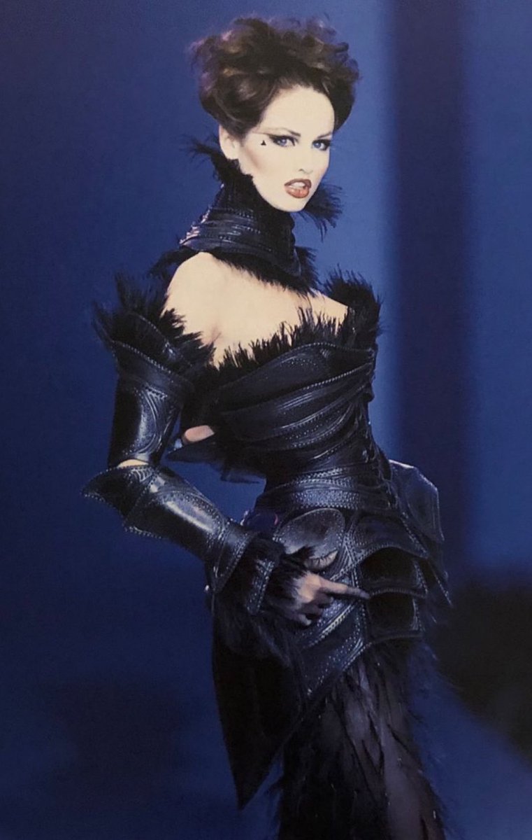 IvoryMali's tweet image. Thiery Mugler’s ‘Carapace Couture’ SS 1997