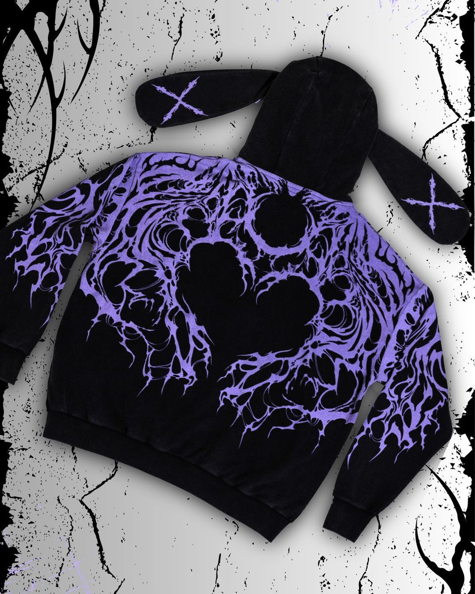 CosmicBoop's tweet photo. 💜 𝓤𝓼𝓪𝓰𝓲 💜 
Say hello to our FIRST ZIP UP HOODIE - USAGI 

This zip up hoodie features an oversized fit, acid wash distressing, thumbholes, embroidery and BUNNY EARS!💜

USAGI will be available in size S - 2XL 

DROPS THIS FRIDAY AT 18:00 BST AT https://t.co/7rXuWUlJ0G! https://t.co/JOl5vEXUVk