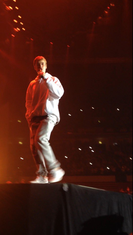 truefxngirl's tweet photo. 25/11/2016 🫶🏻
eight years ago I was experiencing the iconic #PurposeTour @justinbieber 💜 https://t.co/QcKxDoKdQP