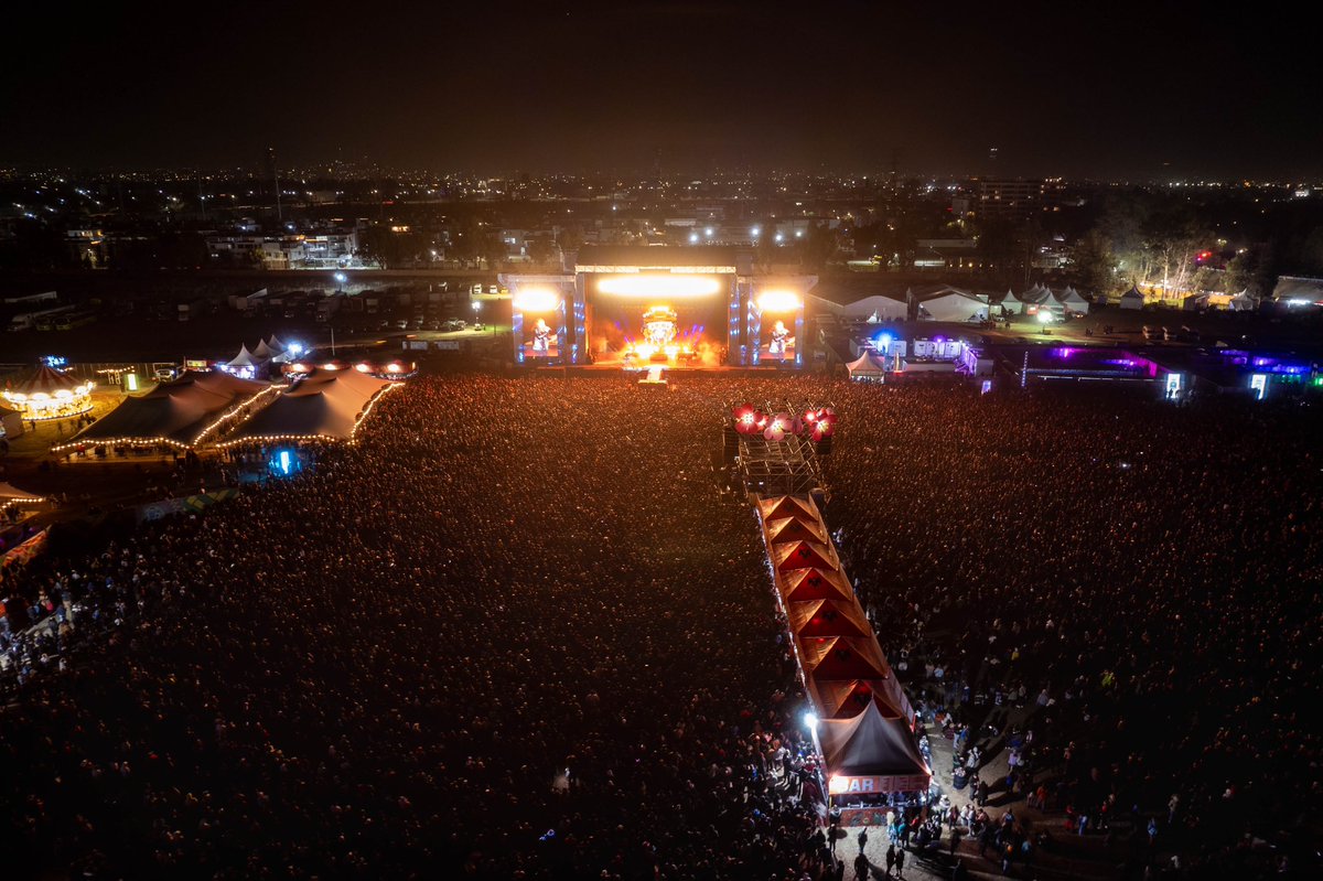 ¡Gracias! 🗣️ La sexta edición de #TecateComuna fue histórica 🎸

Nos vemos en 2025.