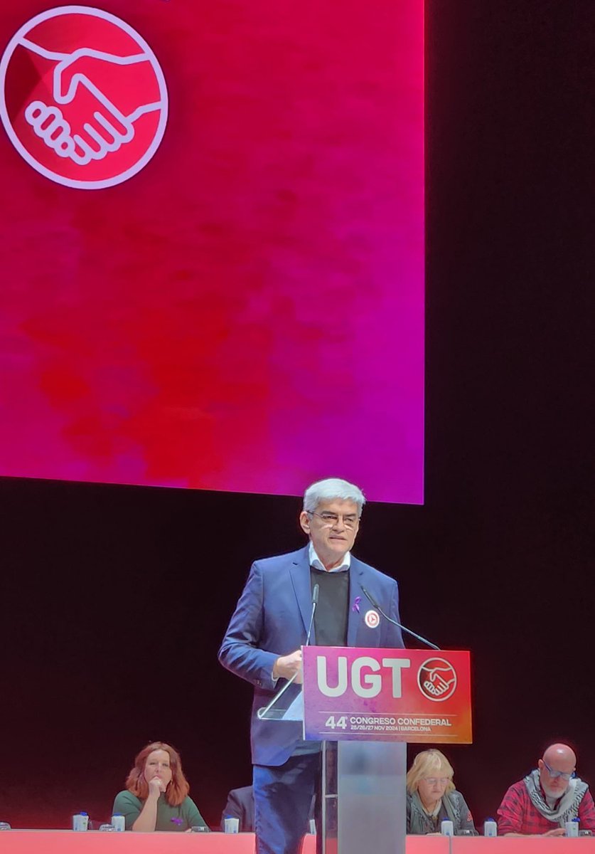 <a href="/RafaelFreireCSA/">Rafael Freire Neto</a> , Secretario General de la <a href="/CSA_TUCA/">CSA-TUCA</a>, en la apertura del 44 Congreso de UGT España: Estamos muy contentos por la victoria del <a href="/Frente_Amplio/">Frente Amplio</a> y <a href="/OrsiYamandu/">Yamandú Orsi</a> en #Uruguay. En la ALC seguiremos en lucha y movilización para enfrentar a la ultraderecha y el fascismo.