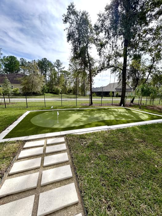 hive_outdoor's tweet image. Enjoy endless fun in your backyard 🏌️
#custombackyard #ElevateYourHome #Tampabackyards #BackyardGoals