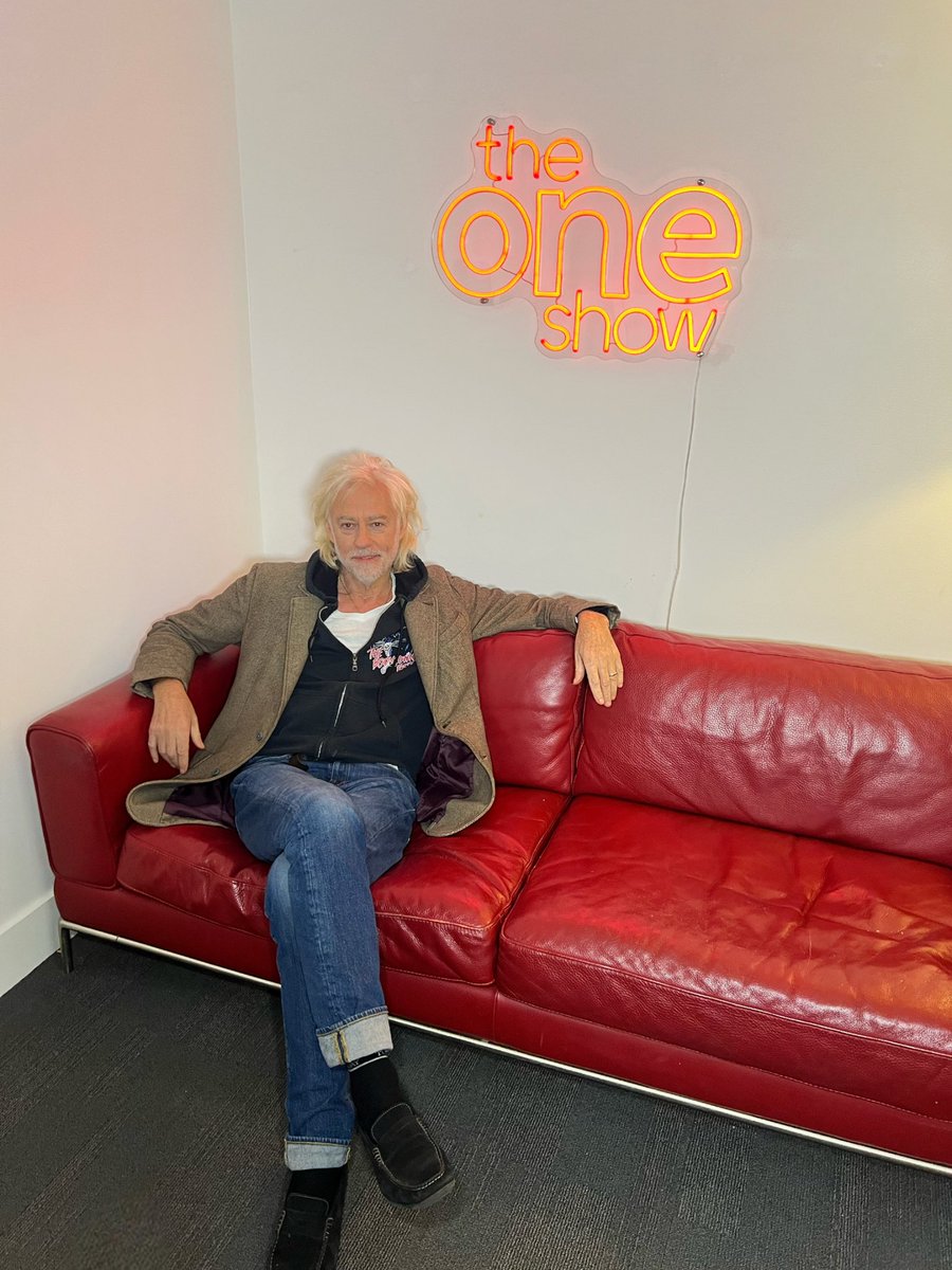 BBCTheOneShow's tweet photo. Sir Bob Geldof is here to talk Band Aid 40 and unveil the music video for the new compilation release of the single, ‘Do They Know It’s Christmas?’ 🎶

Don’t miss him on #TheOneShow at 7pm 👉 https://t.co/g0UtoMnCfv https://t.co/BwBZdyXMRO