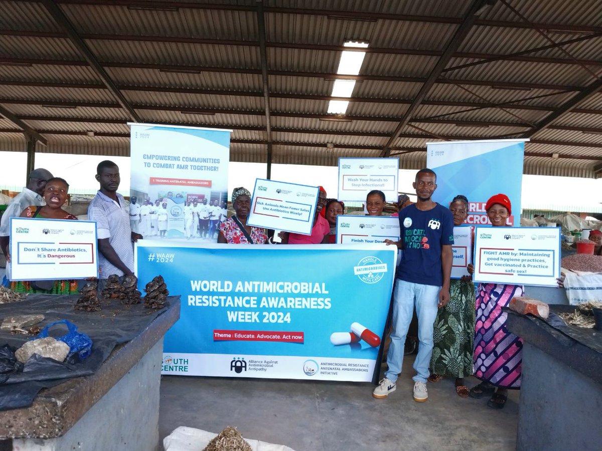 Wrapped up #WAAW2024 with community outreach at Nakadoli Market &amp; KMB Bus Station in Kitwe! 🛒🚏 Spreading awareness on AMR, hygiene, and the role we all play in curbing resistance. Together, we can make a difference! 🌍💪
Thanks  to <a href="/South_Centre/">South Centre</a>
#StopAMR #CommunityAction #AMR