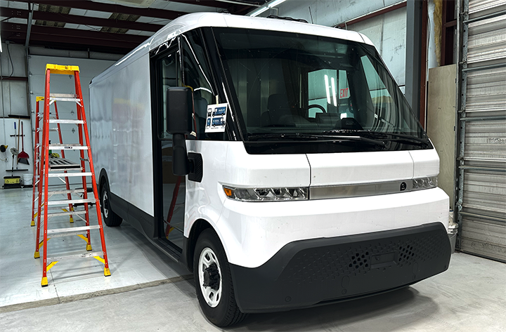 GO2DELIVERY's tweet photo. 🚛 Exciting day at GO2 Delivery! The BrightDrop Zevo 600 is joining our fleet, advancing sustainable, reliable delivery in Virginia. 
Proud to offer carbon-neutral same-day service. Stay tuned for the big reveal! #GO2Delivery #BrightDrop #SustainableLogistics #EV #ZeroEmissions https://t.co/zsDX3QCmKU