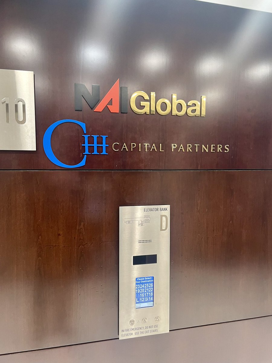NOLAwilke's tweet photo. Great talking shop with Lindsay, Cliff and Arthur at @NAIGlobal headquarters overlooking central park.   
#cre https://t.co/goIxAldZQw