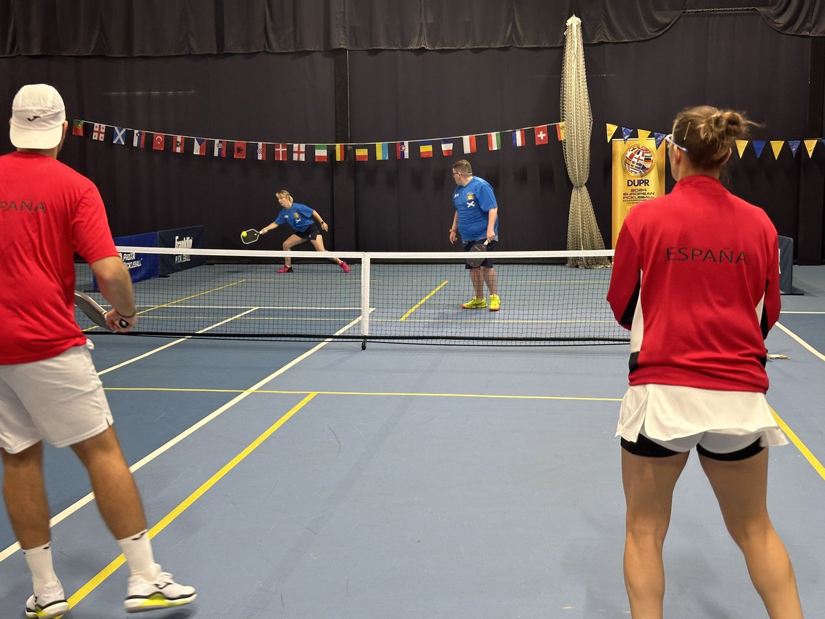 Congratulations to everyone who competed at the European Team Championships in Southampton

Lucy + Lisa reached the quarterfinals of the ladies event losing out 15-11 in a great game to Hungary👏 

Shoutout to Angela &amp; Alison for reaching the semifinals of the 50+ ladies event👏