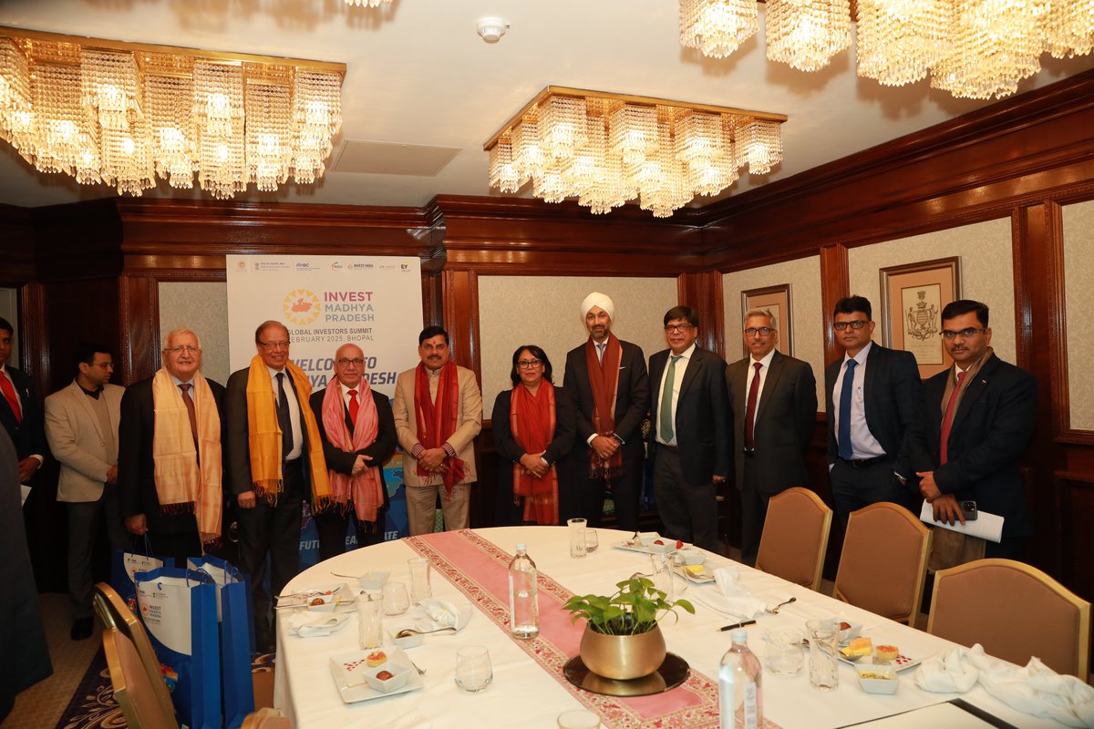 The Govt. of #MadhyaPradesh warmly welcomes Hon'ble members of the British Parliament. CM Dr. Mohan Yadav greets the distinguished guests, strengthening ties between MP and the UK. 

<a href="/DrMohanYadav51/">Dr Mohan Yadav</a> <a href="/HCI_London/">India in the UK</a> <a href="/UKIBC/">UK India Business Council</a> <a href="/VDoraiswami/">Vikram Doraiswami</a>

#InvestMP #InvestInMP #GISMP2025  #InvestMPinUK