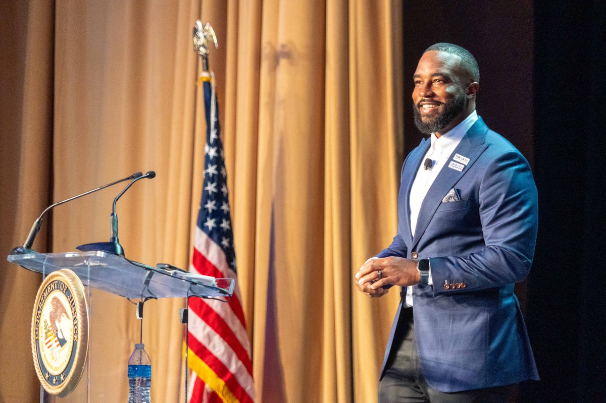 .<a href="/1jeremiahbrown/">Jeremiah Brown</a>, former <a href="/NFL/">NFL</a> player and <a href="/playercoalition/">PlayersCoalition</a> advocate, encourages #NCYJ2024 attendees during the closing plenary session last week.

"Serving our youth must be a partnership. By honoring their voices and valuing their input, we pave the way for true transformation."