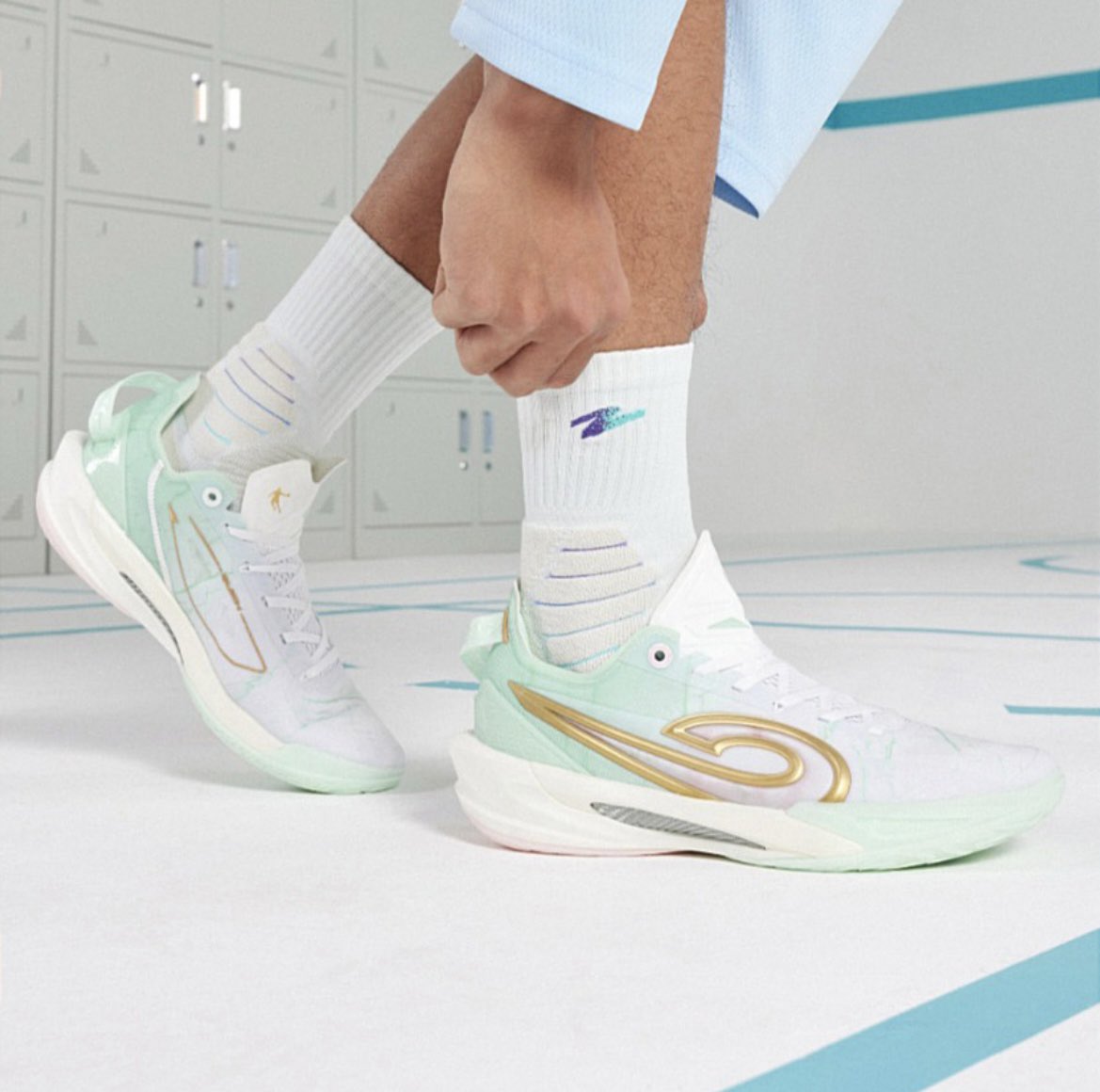 gracebee427's tweet image. Keldon Johnson x Qiaodan Fengci Rise 2.0 - Glass
❤️❤️We sell worldwide with free shipping: antosports.com/products/qiaod…
.
.
.
#keldonjohnson
#qiaodan
#fengcirise2
#glass
#qiaodanfengci