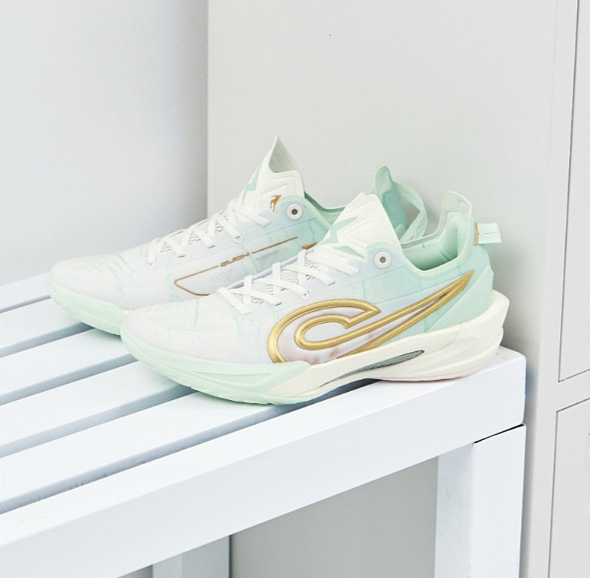 gracebee427's tweet image. Keldon Johnson x Qiaodan Fengci Rise 2.0 - Glass
❤️❤️We sell worldwide with free shipping: antosports.com/products/qiaod…
.
.
.
#keldonjohnson
#qiaodan
#fengcirise2
#glass
#qiaodanfengci