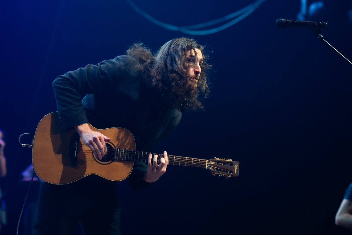 Hozier's tweet photo. New Zealand, I can’t thank you enough for that welcome and for sharing the end of this tour with us in Auckland and Christchurch. It was such a pleasure to be back, I feel very much at home in your beautiful country.   

📷 @ruthlessimagery https://t.co/k282sNY6PV
