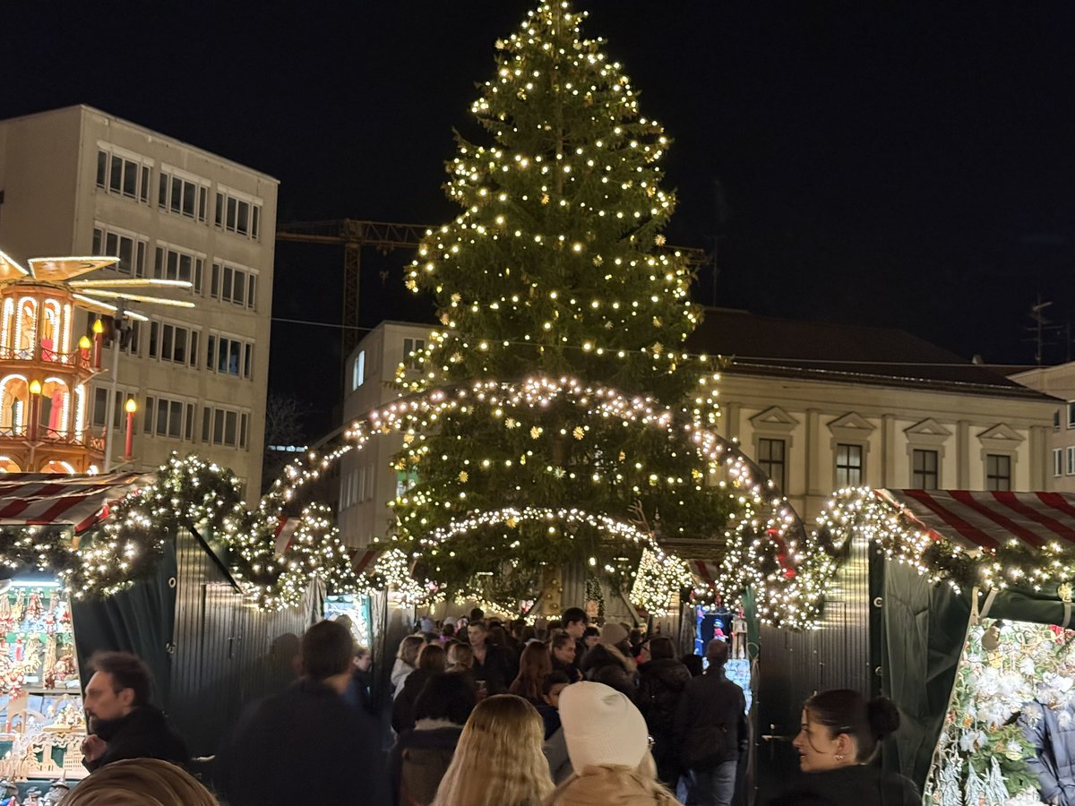 Guy Hoeks tweet media