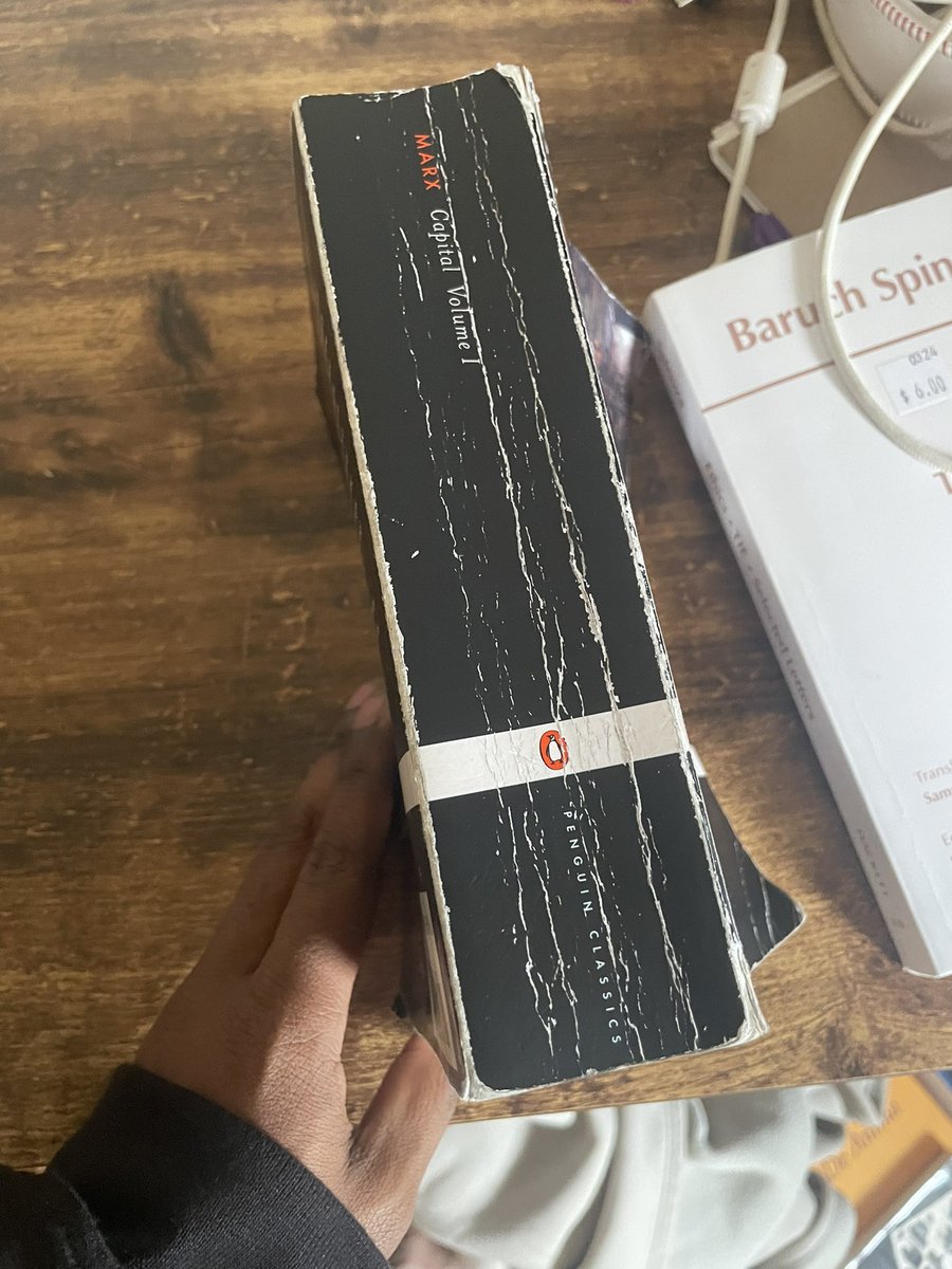 sl3epy33's tweet image. Just finished Capital Vol. 1 (Spine check for proof)