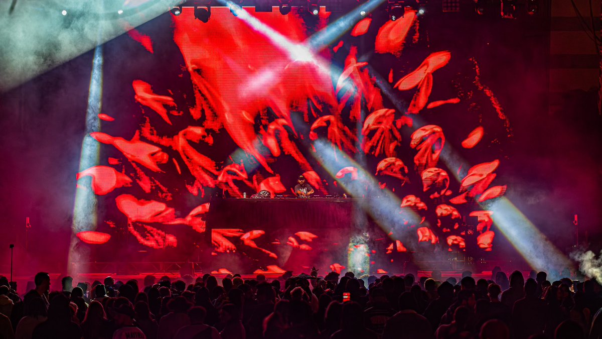 Neon City Festival (@neoncityfestlv) on Twitter photo Our heartbeats are now perfectly synced to Mr. Carmack’s basslines. 🎶🫡
#NeonCityFestival <a href="/DLVEC/">DLV Events Center</a> Our heartbeats are now perfectly synced to Mr. Carmack’s basslines. 🎶🫡
#NeonCityFestival <a href="/DLVEC/">DLV Events Center</a>