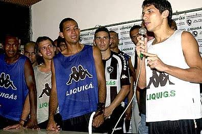 central_FBurris's tweet photo. @futebol_info É disso que eu lembro toda vez q o Botafogo convoca uma coletiva: https://t.co/C0cEyXIJyR