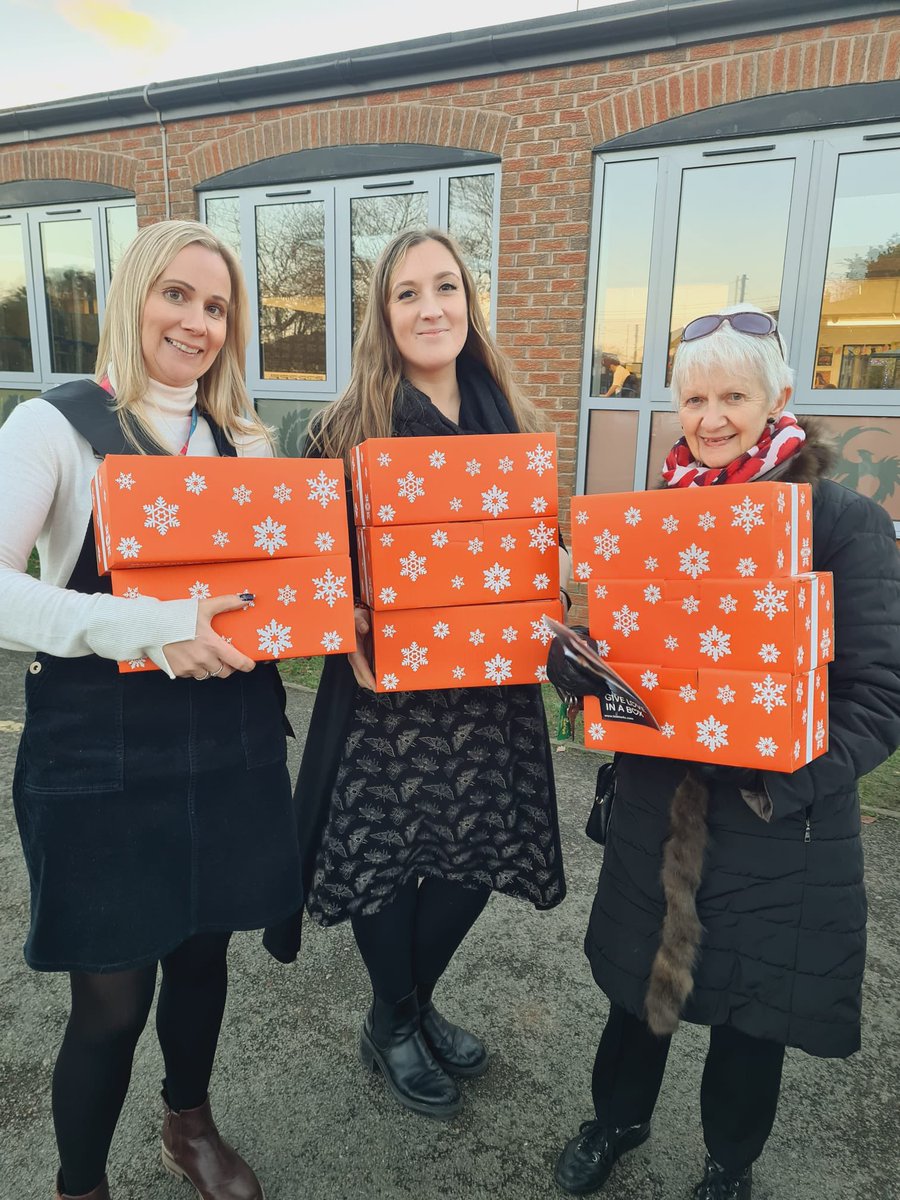 *CHARITY* 19 T4U shoeboxes filled and on their way. Thank you to everyone who donated. <a href="/satrust_/">Spencer Academies Trust</a> <a href="/meltontimes/">Melton Times</a> <a href="/Teams4u/">Teams4u</a>
