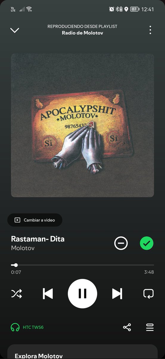 FeliCP2's tweet photo. X: Lic qué está escuchando?
Yo: 😬
#molotov https://t.co/PbhGLf5Qvn