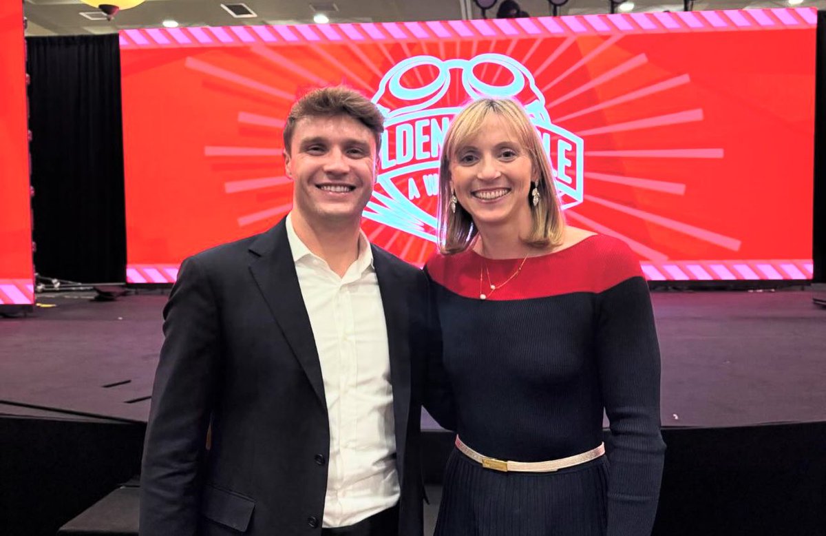 MR.CARTER 🌚 tweet media