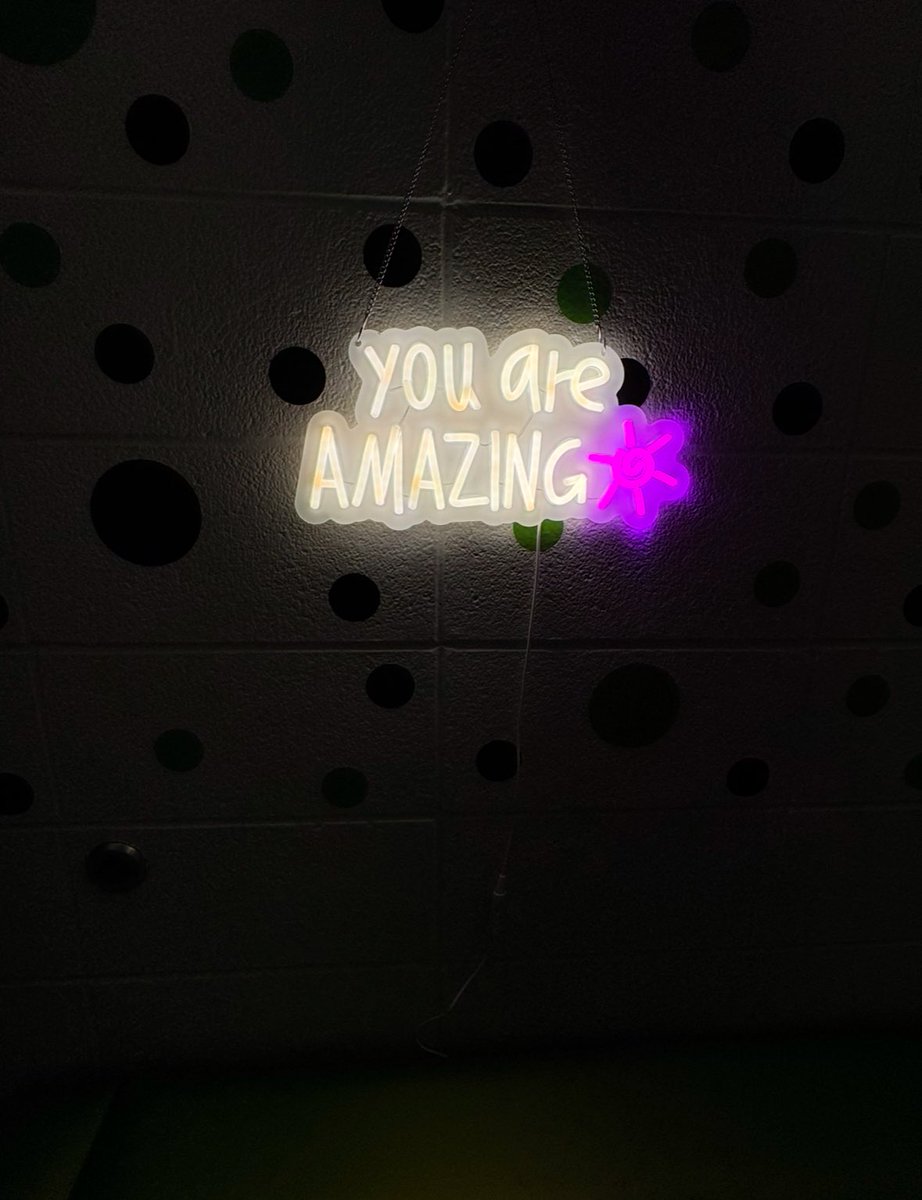 Classroom job interviews are happening in this confidence corner today! 💼 Ms. Waldrop's students have prepared job applications &amp; cover letters for their desired roles &amp; are now facing the interview.  Wish them luck! #DiscoverThePossibilities

<a href="/CarrithersMS/">Carrithers Middle</a> <a href="/JCPSExploreEA/">Marcella Minogue</a>