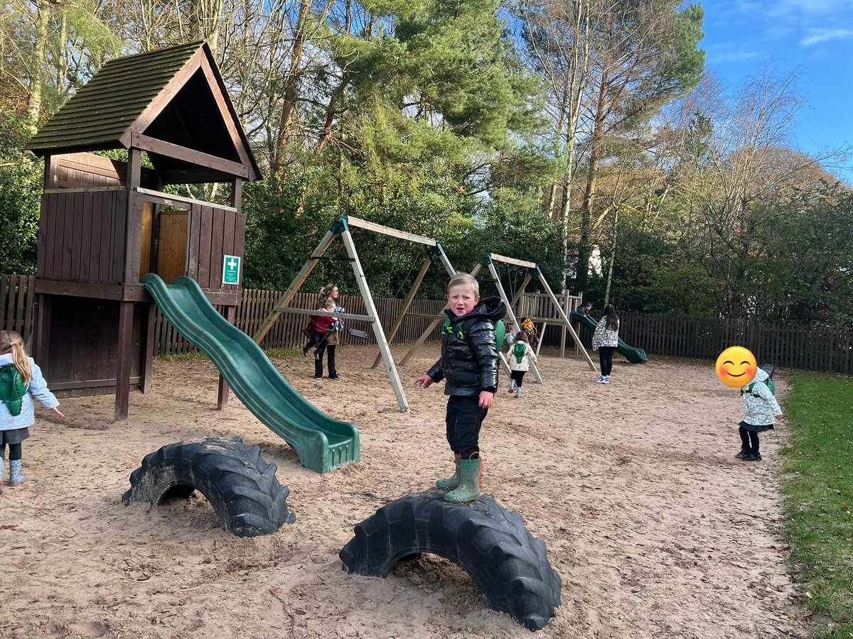 DeePointWillow tweet media