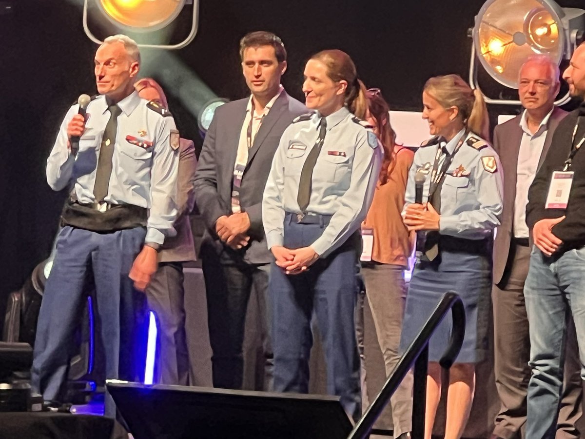 #cybernight <a href="/Republik_IT/">Républik IT</a>
Avec <a href="/CyberGEND/">Unité nationale cyber • UNCyber</a> | les gendarmes mobilisés sur la gestion de crises auprès des petites entreprises, appellent à candidatures aux réservistes #cybersecurite