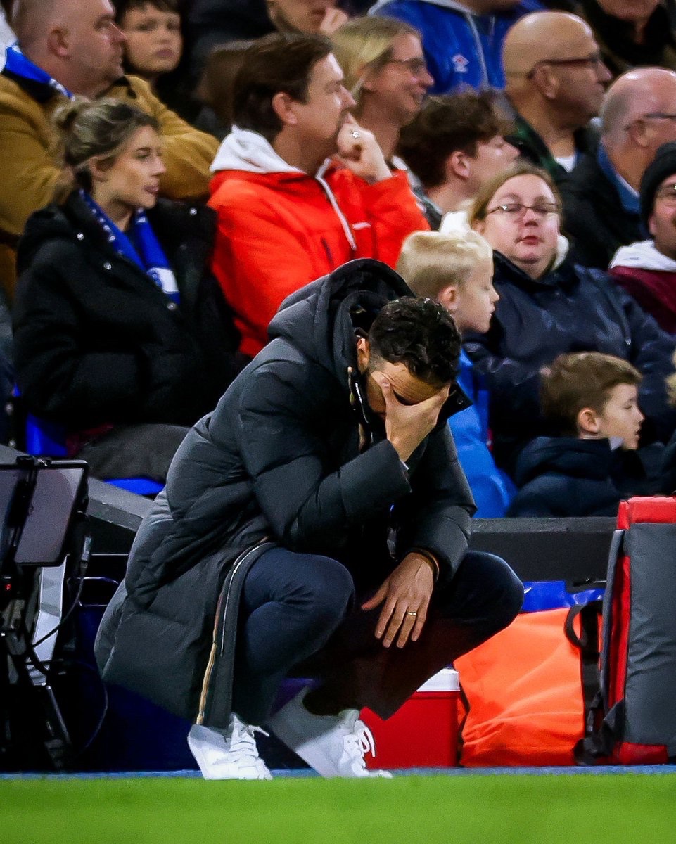 FabrizioRomano's tweet photo. 🔴❗️Rúben Amorim: “I know it is frustrating for the fans but we are changing so much in this moment with a lot of games”.

“We are going to suffer for a long period and we will try to win games. This will take time”.

“These guys had two days in trainings…”. https://t.co/ymBKOoFbtc