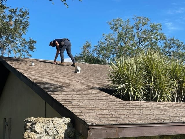StormForceofJax's tweet photo. 🌞 Happy #Monday, everyone! We started the week off strong with thorough roof inspections to keep your home in top shape. If you’ve noticed any issues or just want peace of mind, we’re here to help! Reach out today, and let’s make sure your roof is ready for whatever comes next https://t.co/HpiQx8CNmI