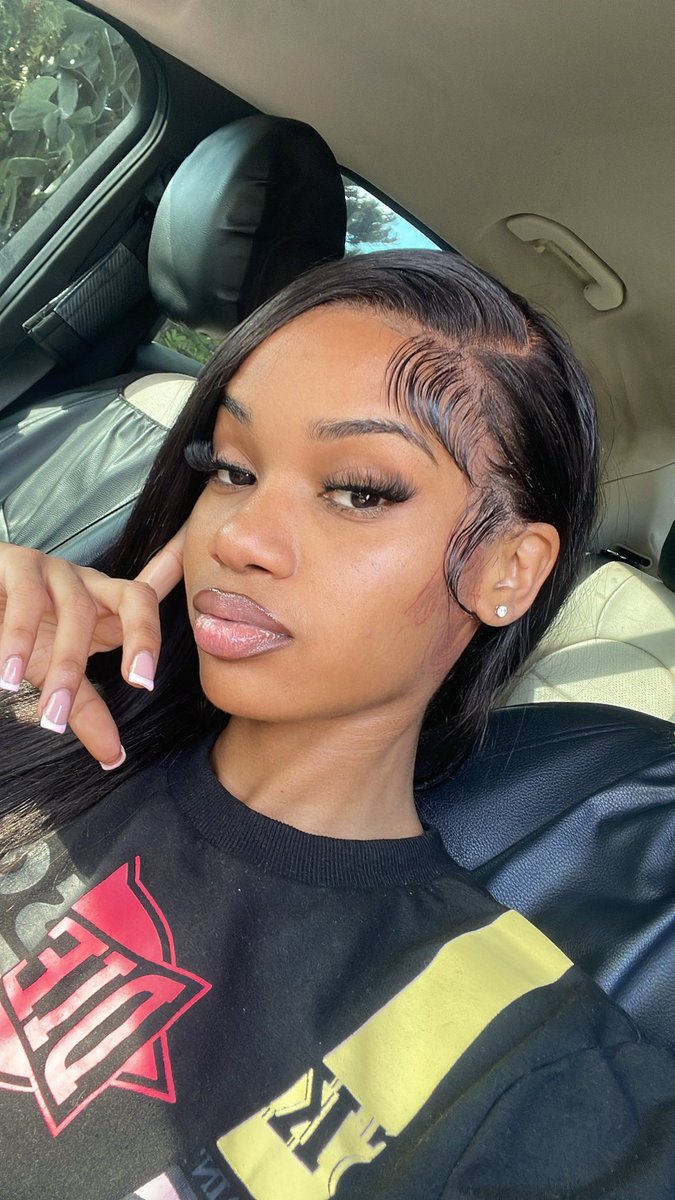 _1kazi's tweet image. nobody’s girl