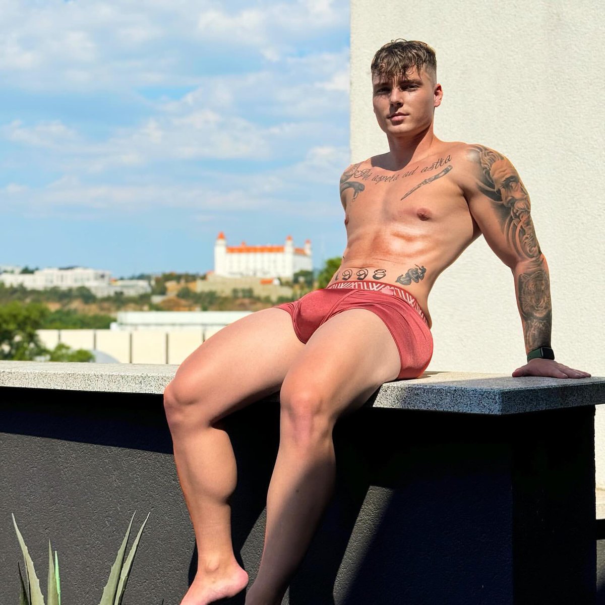 studboychris's tweet photo. Would you go to gym with me?🔥 https://t.co/Bo8IuNnHXy