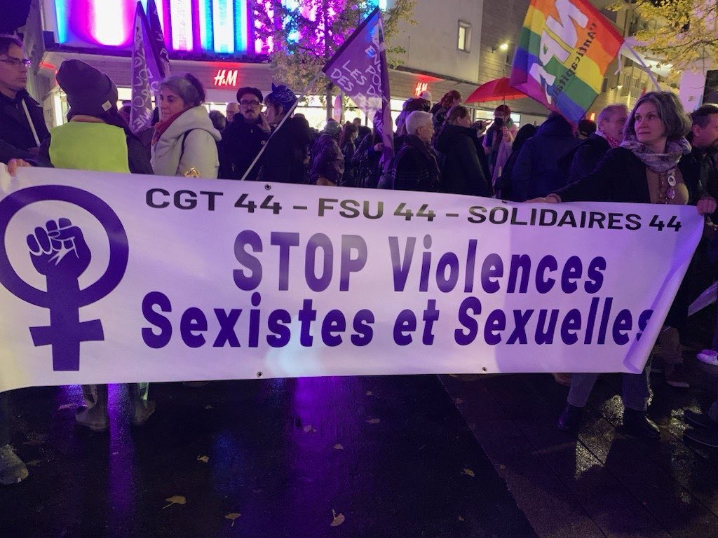 2000 manifestant•es à Nantes uni•es pour dire Stop Violences sexistes et sexuelles ! CGT FSU Solidaires 44 #25novembre2024