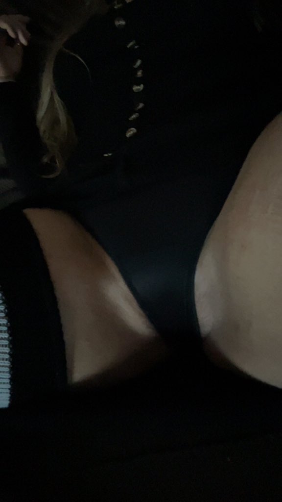 MargotMorrigan's tweet photo. Come play with me 😈

https://t.co/InXVhfufJh

#play #girls #underwear #AUSvIND #deprem #DigvijayRathee https://t.co/c30CZXgaTp