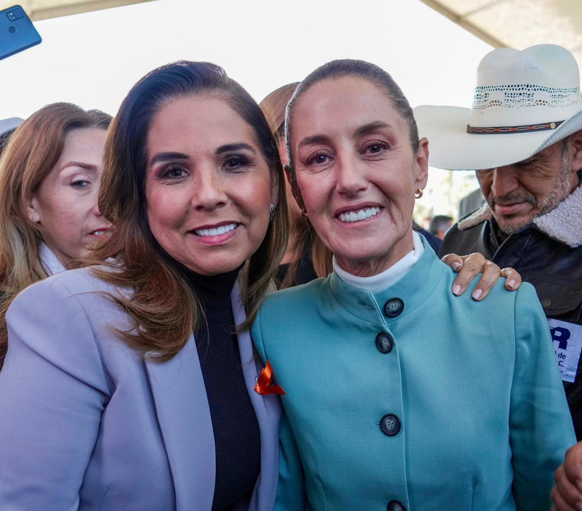 Mara Lezama tweet media