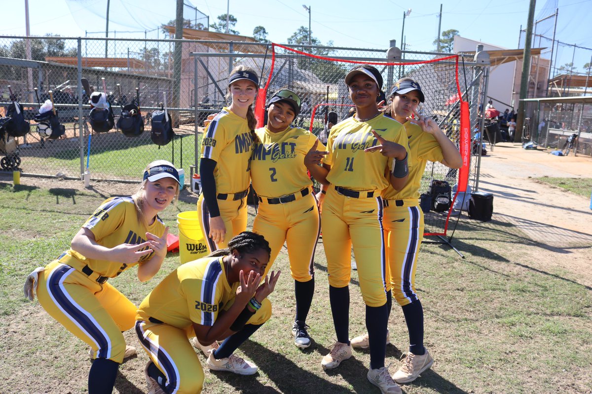 KaiaCesario's tweet image. That’s a wrap on our 🥎 season. TFL didn’t end how we wanted but we went out fighting. Love these girls and so grateful to get to grow along side them. Can’t wait for summer!
 
#AO1 #ForHisGlory #Goldblooded 
@14ujazz @jazzvesely @ImpactGoldOrg @thealliancefp 

Next Up: 🏃🏼‍♀️season