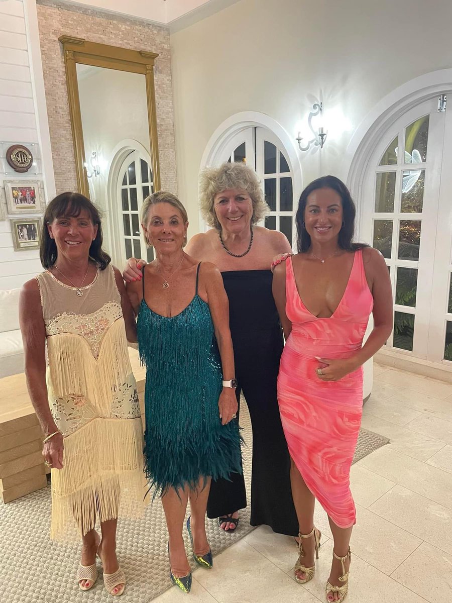 Amy Barton tweet media