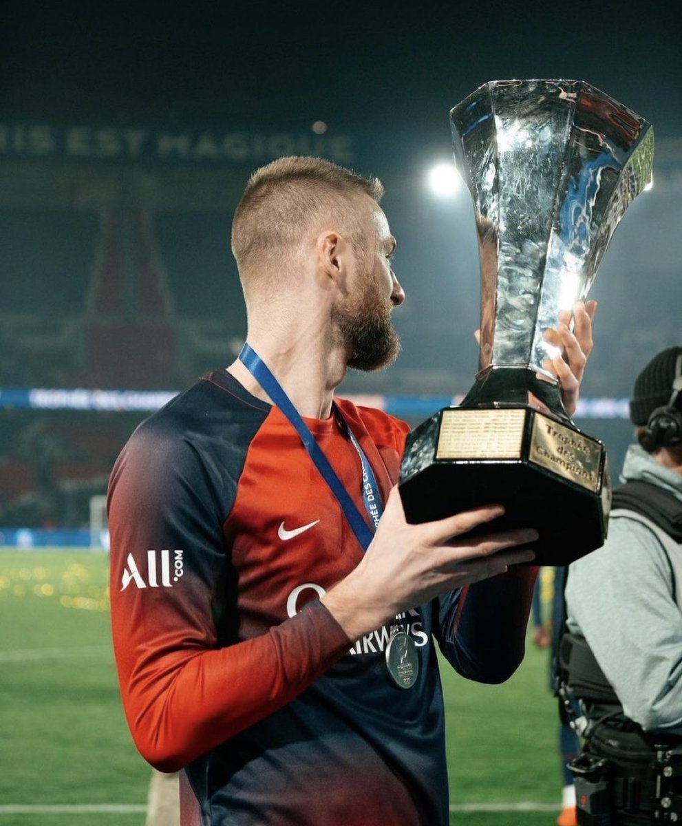 Zach Lowy tweet media