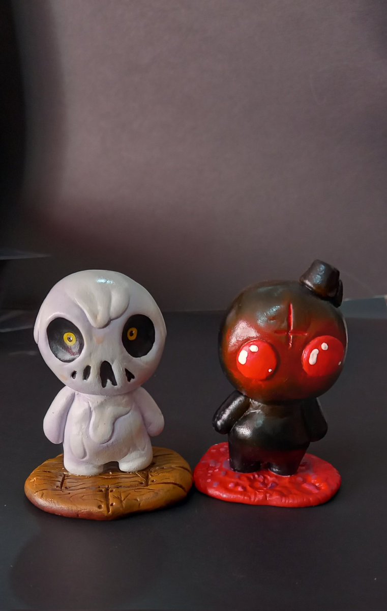 Monkey__Sensei's tweet photo. I Made this two sculptures of tainted Judas and Delirium with epoxy clay :) 
Just for playing four souls with my nephews

Maybe i'll do more in a future;)
@edmundmcmillen 
@TheMaestroTeam 

#TheBindingOfIsaac
#indiegames
#foursouls https://t.co/FPfLaFWaMD
