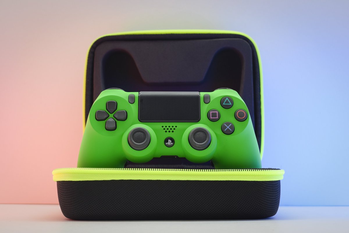 DemonWorkshop's tweet photo. These have been a long time coming and happy to finally offer some custom cases 😈🎮

These will fit PS4, PS5, and Xbox controllers and are live on the site 🔥

If you have a current order and would like to add one to your order DM me https://t.co/LuSb64IJsp