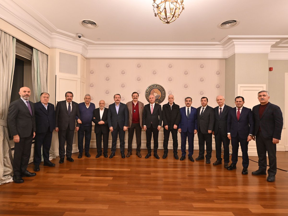 Türkiye-AB Karma İstişari Komitesi Türkiye kanadında yer alan kuruluşlar Birliğimiz ev sahipliğinde bir araya geldi. Toplantıya, AK Parti Genel Başkan Vekili Efkan Ala ve AK Parti Genel Başkan Vekili Yardımcısı Ziya Altunyaldız da katıldı.