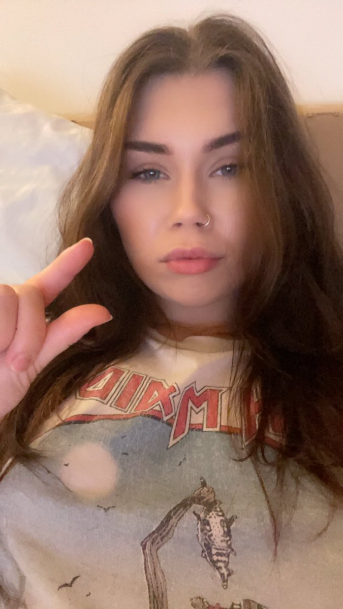 goddessb3lla5's tweet photo. Ur a loser with a small pp and you know it, time to pay for your sins, fill up my paypal https://t.co/w3MdWWRCF3