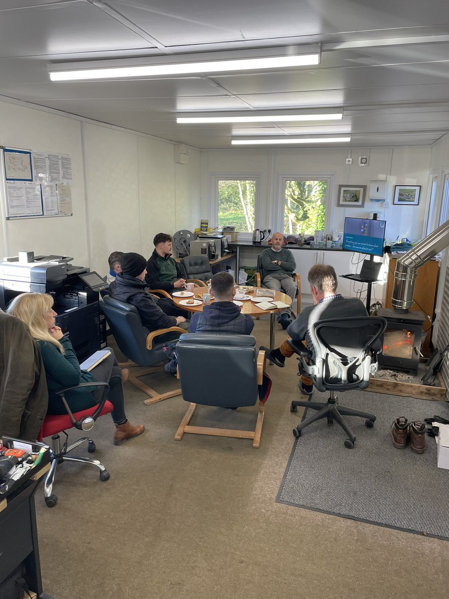 Thanks to <a href="/LeePotato/">potato lee</a> <a href="/ProduceSolution/">Produce Solutions</a> for a morning training session with the whole team, covering all points of potato production 🥔 from seed to market <a href="/woodhallgrowers/">Woodhall Growers Ltd</a> #farmtraining