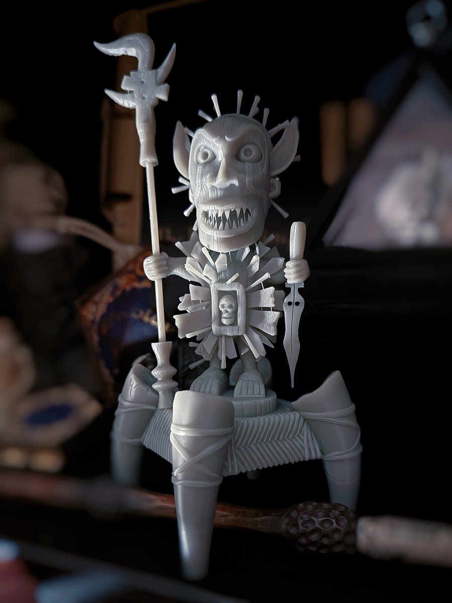 Prepping this 7” Shrinki Utundu figure for a Friday Preorder sale! 
(Shrinki because he’s smol)