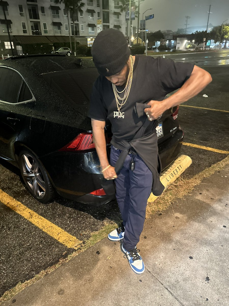 Need A Fee Just To Breathe, Bish, I Can’t Talk To You….👇🏾🫴🏾🤷🏾‍♂️