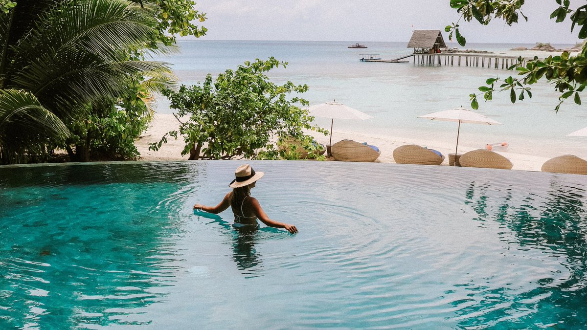 Plus Company tweet media