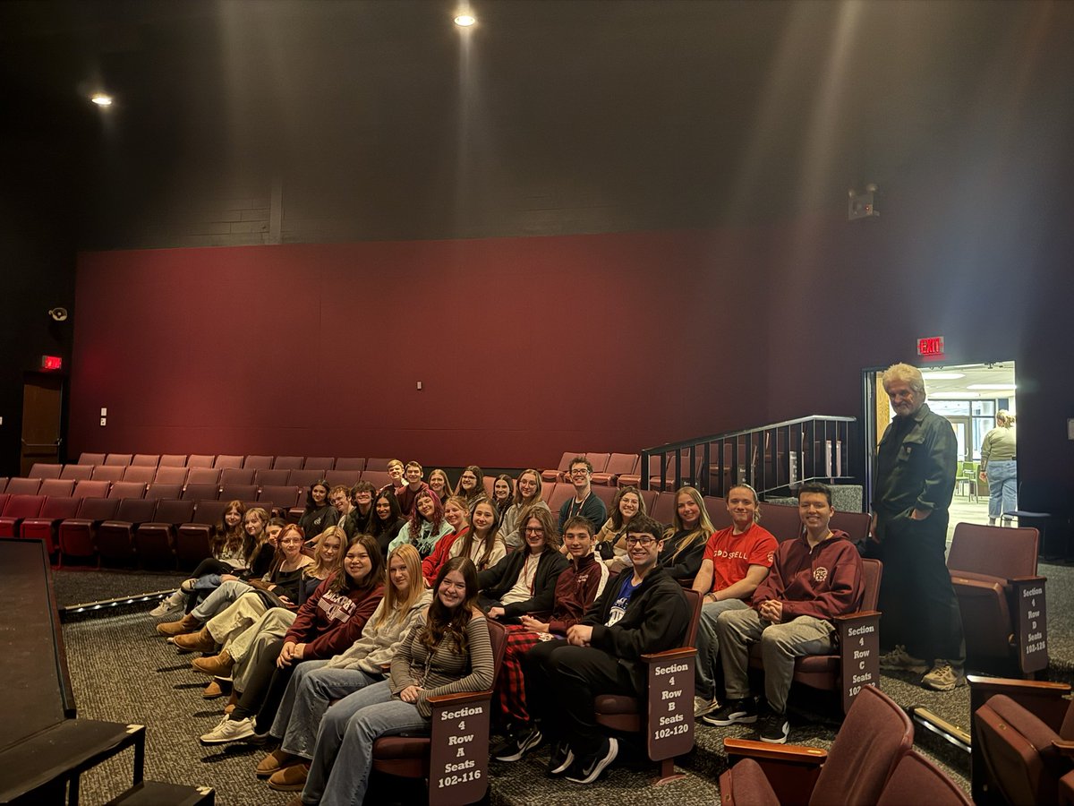 PorterPlayers's tweet photo. On Friday, some Porter Players had the amazing opportunity to view JJC’s production of “Macbeth!” 👑

We are so grateful to be able to show our Porter Players a glimpse into college theatre and beyond!

Congratulations to this cast &amp; crew on an amazing show! https://t.co/QvWOnrg1Sp