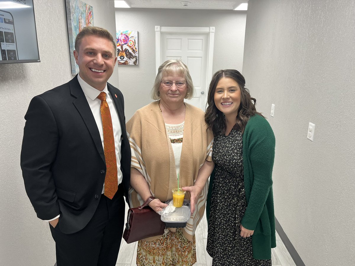 A couple of our bus kids brought their mom on the bus this Sunday and one of our college students led her to the Lord. My wife and I also enjoyed having our neighbor, Gloria, visit us in church. All around a fantastic Sunday. 🙌🏼