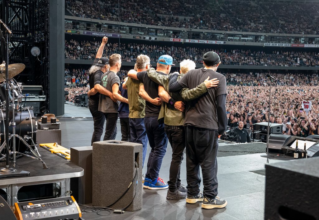 Pearl Jam tweet media