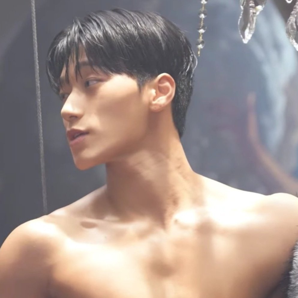 TheStarQRBack's tweet image. #NewProfilePic