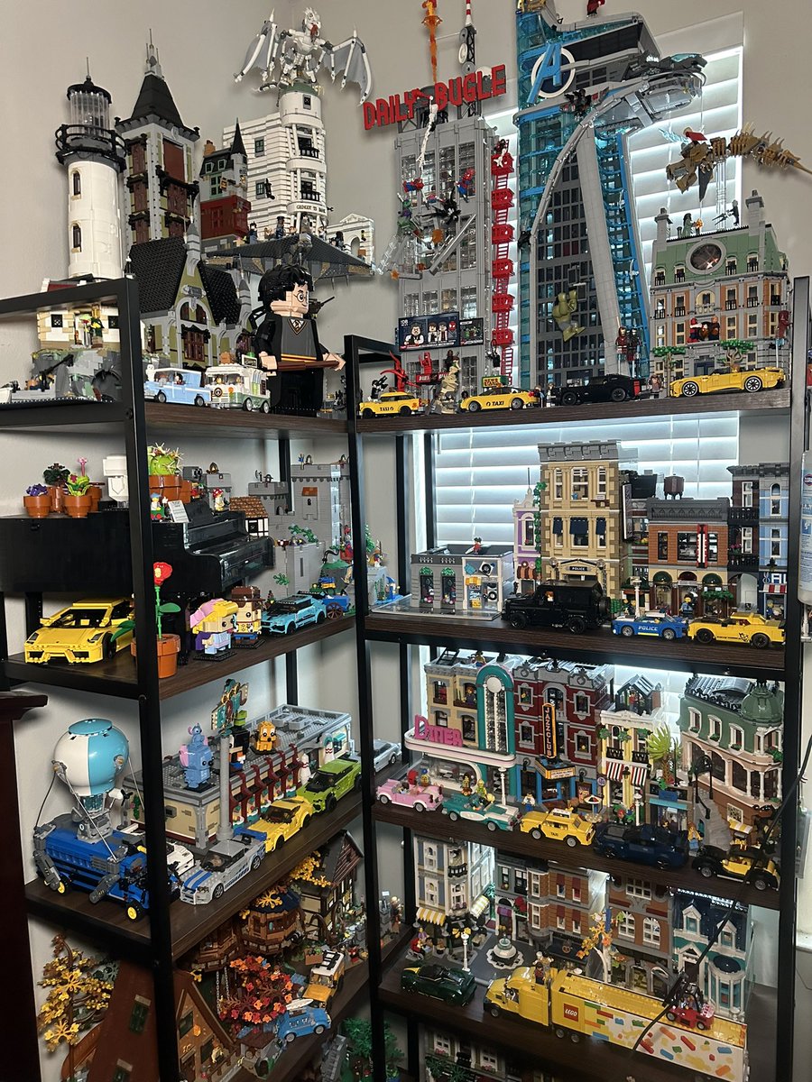 ericcbricks's tweet image. Not even half of my  Lego collection 🔥

#lego #legocollection