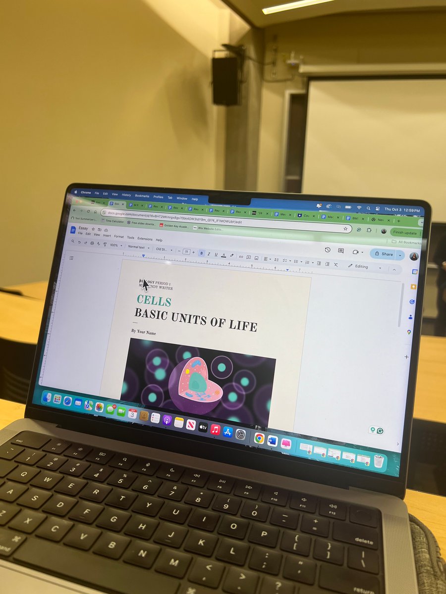 CMRUbroadcast's tweet image. As November comes to a close, remember: 'The future depends on what you do today.' 💪 Let’s finish this semester strong! #MondayMotivation #NovemberMindset #Endoftheyear #November

- Nagham Ghanam